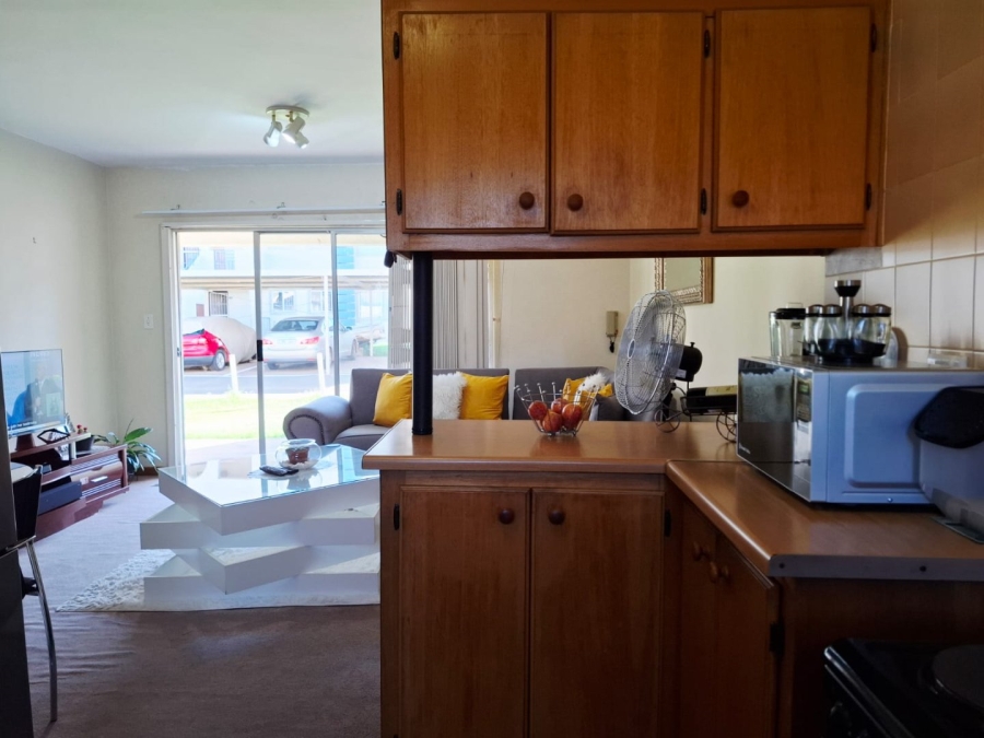 2 Bedroom Property for Sale in Langenhovenpark Free State